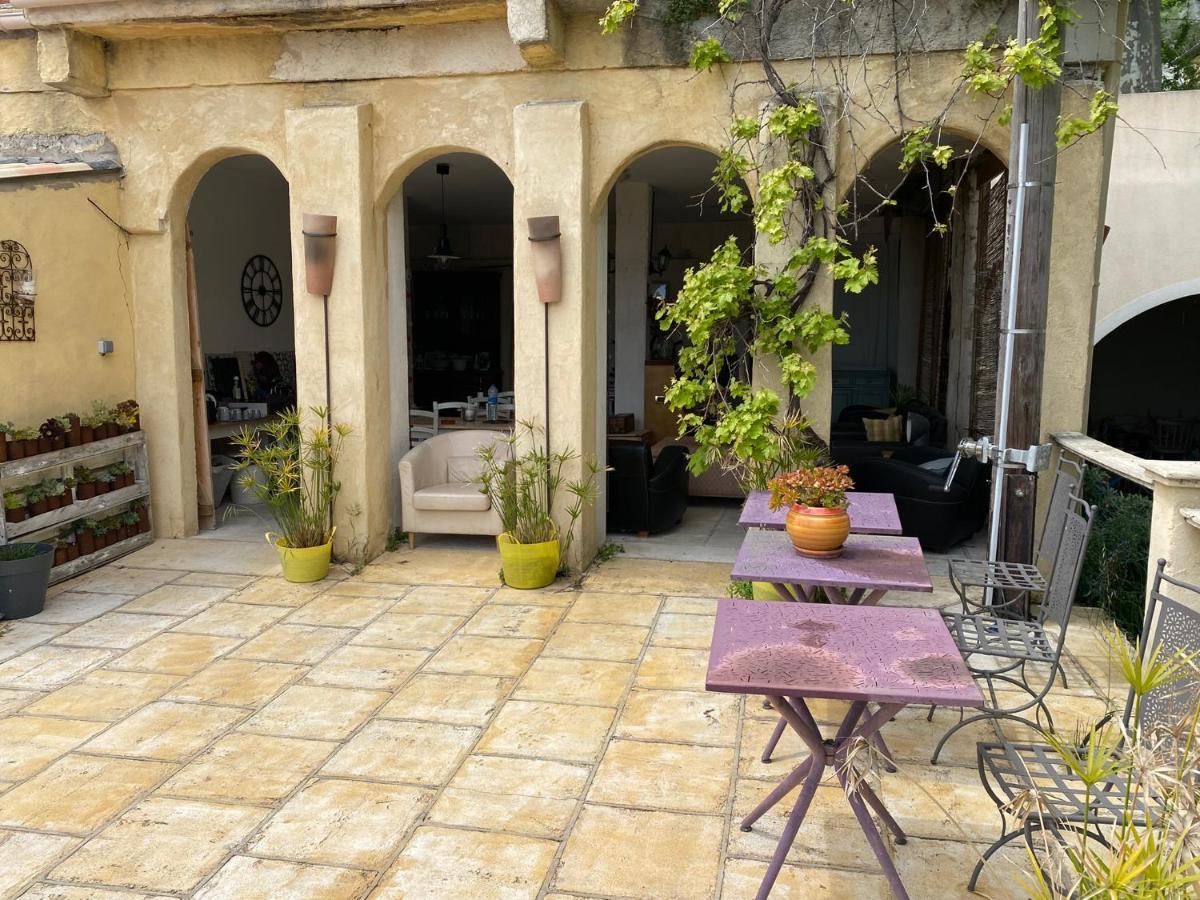 Auberge De La Croix Du Pape Èze Exterior foto